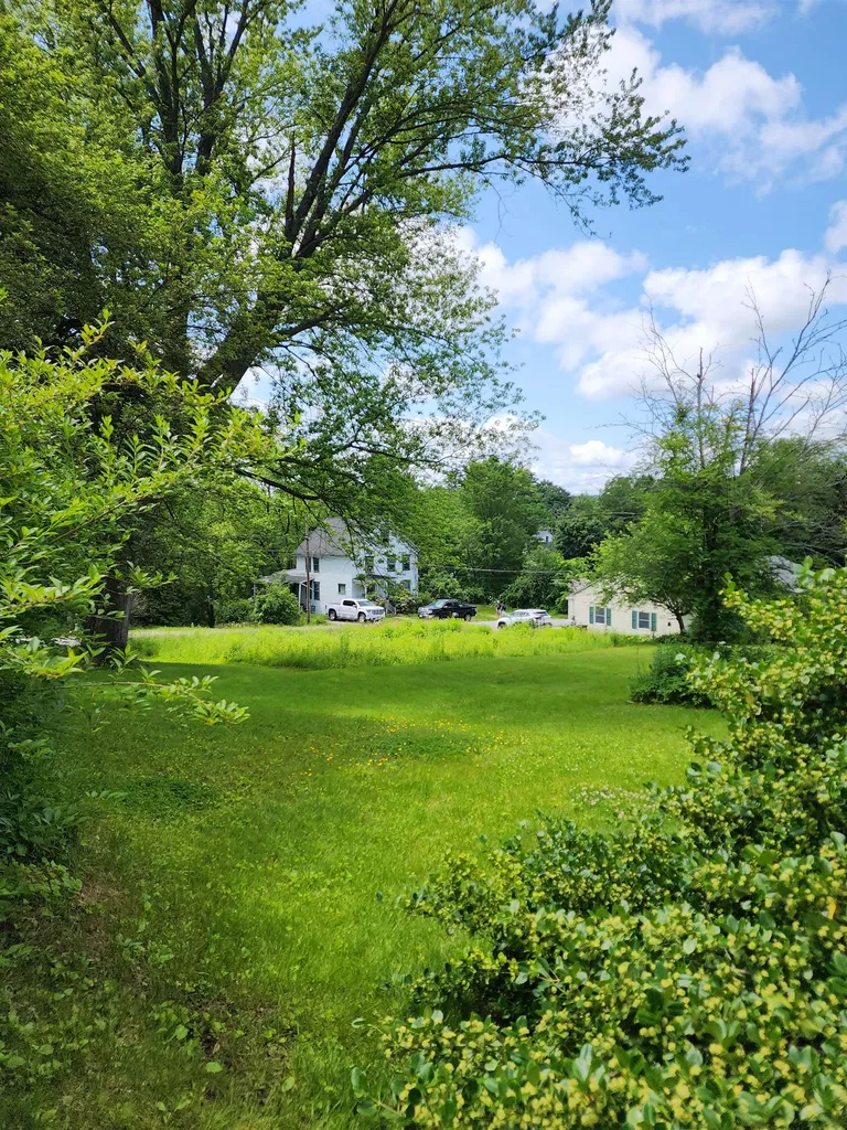 21 Howard Avenue Northfield NH 03276
