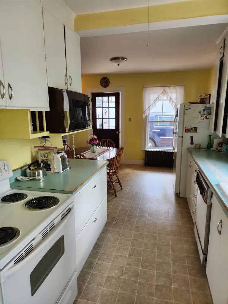 21 Howard Avenue Northfield NH 03276
