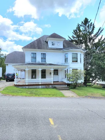 21 Howard Avenue Northfield NH 03276