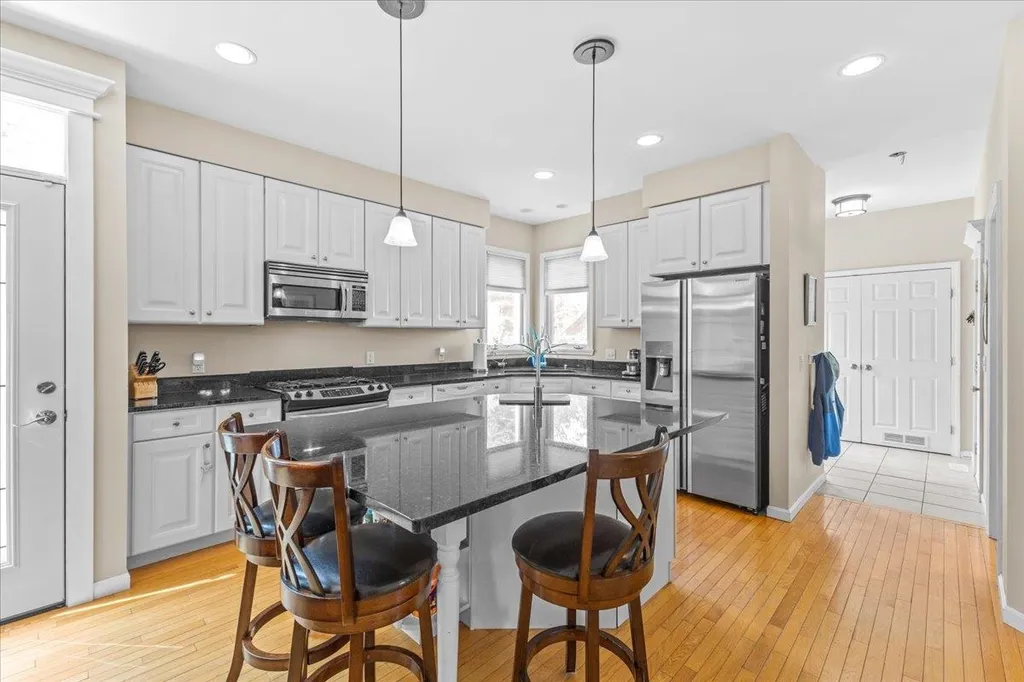 17 Sadler Lane Williston VT 05495
