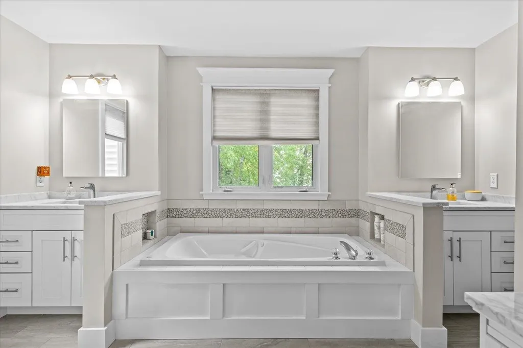 17 Sadler Lane Williston VT 05495