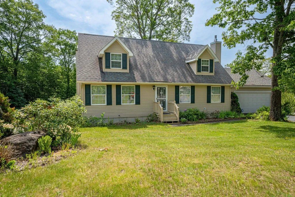65 Woodland Heights Drive Swanzey NH 03446