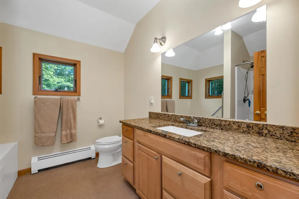 7 Ashlie Road East Kingston NH 03827