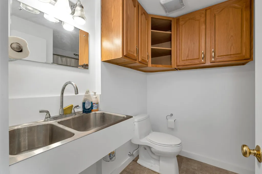 7 Ashlie Road East Kingston NH 03827
