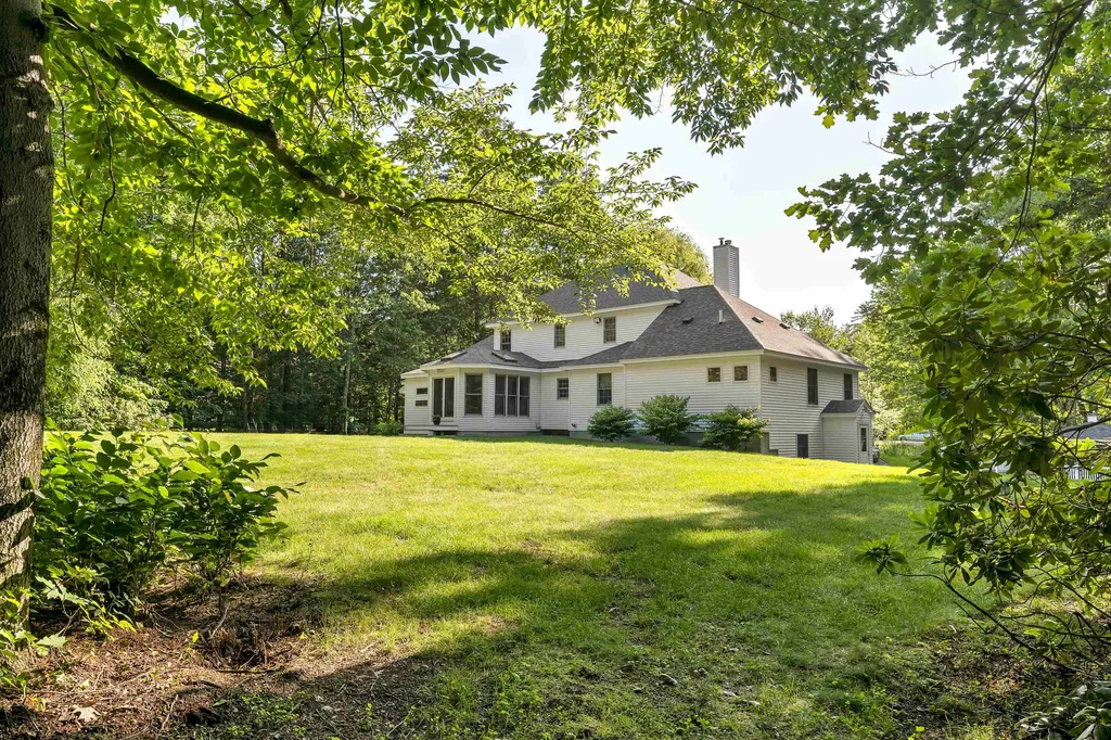 7 Ashlie Road East Kingston NH 03827