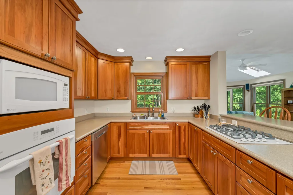7 Ashlie Road East Kingston NH 03827
