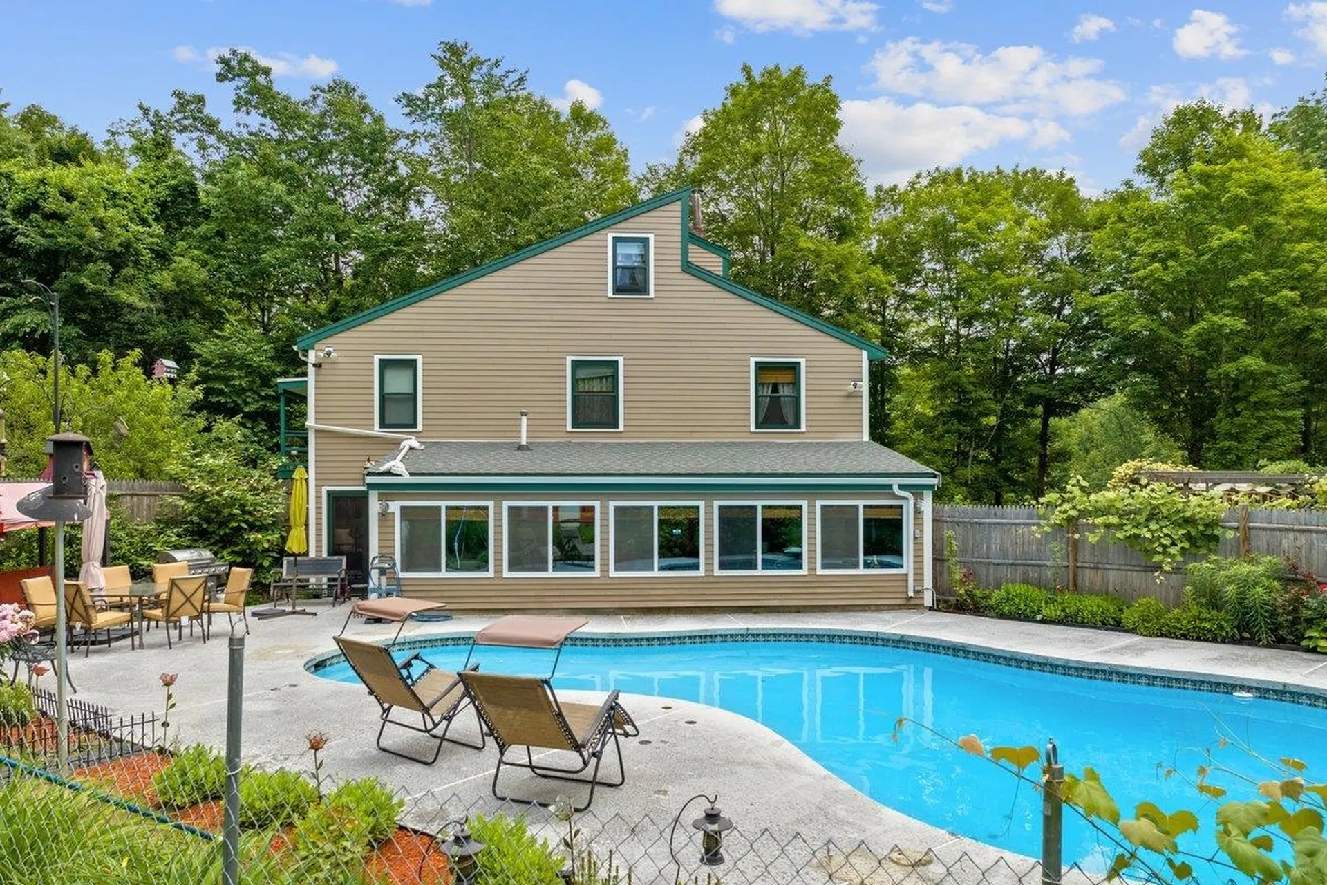 3 Mockingbird Lane Kingston NH 03848