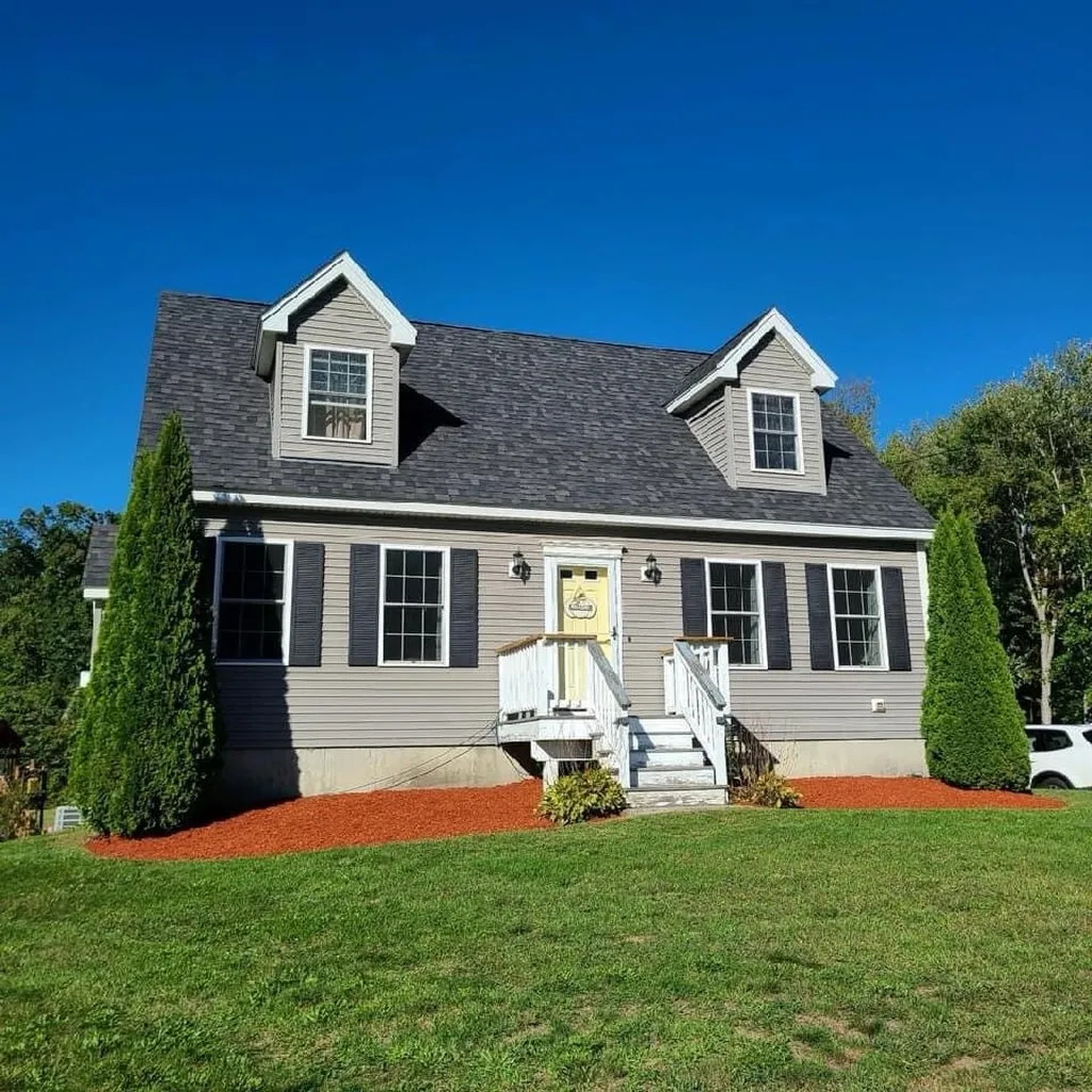 9 Highland Street Newton NH 03858