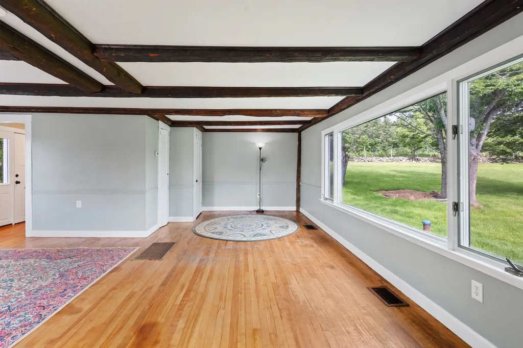 662 Bradford Road Newport NH 03773