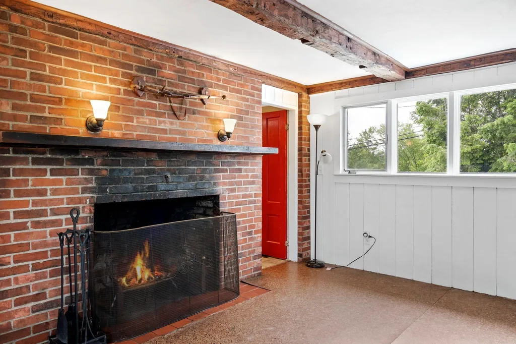 662 Bradford Road Newport NH 03773