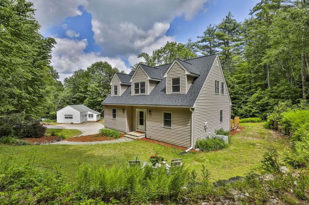 8 Cleveland Hill Road Brookline NH 03033