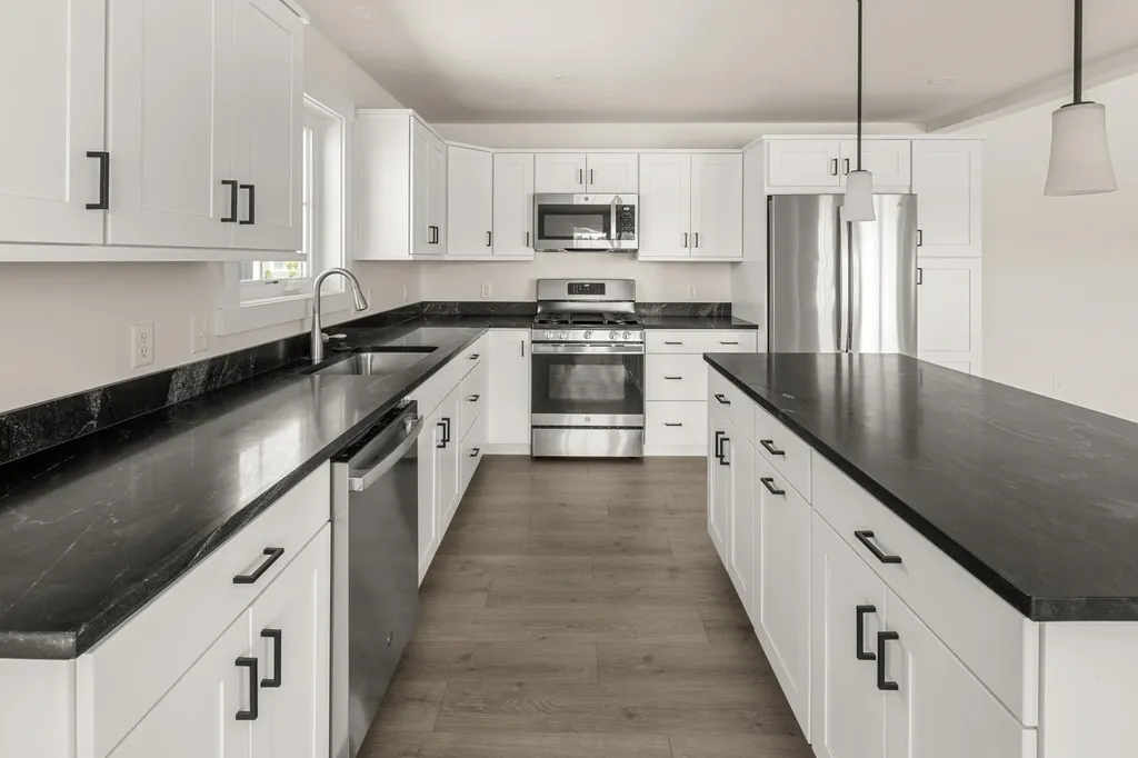 344 Commodore Drive Vergennes VT 05491