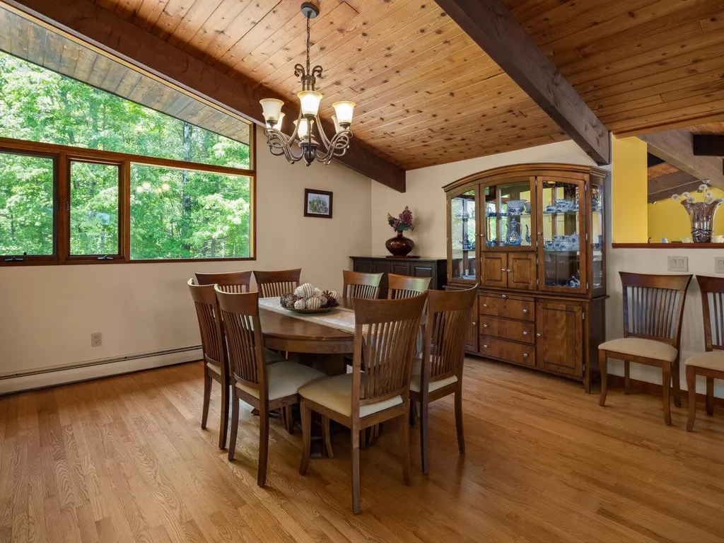 460 Mount Pritchard Lane St. George VT 05495