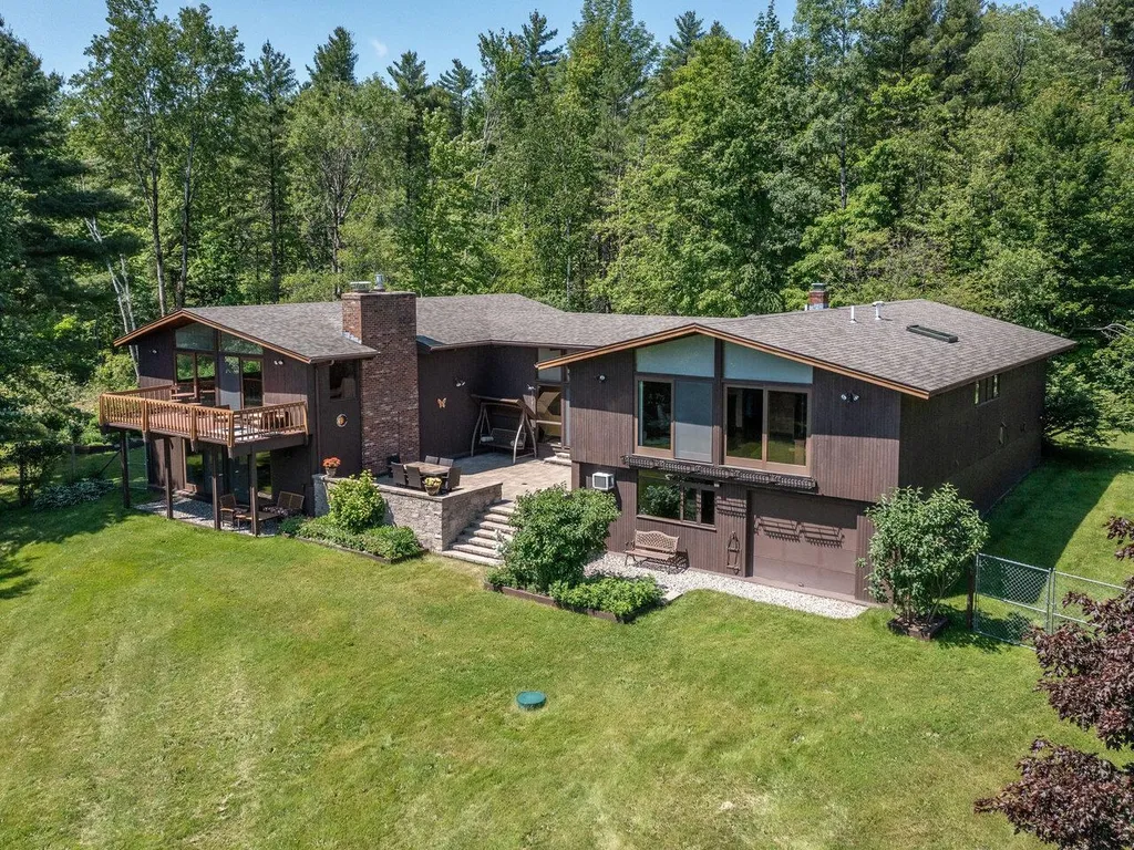 460 Mount Pritchard Lane St. George VT 05495