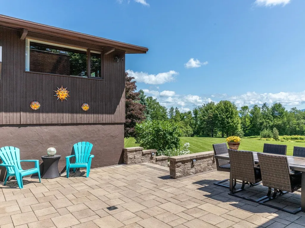 460 Mount Pritchard Lane St. George VT 05495