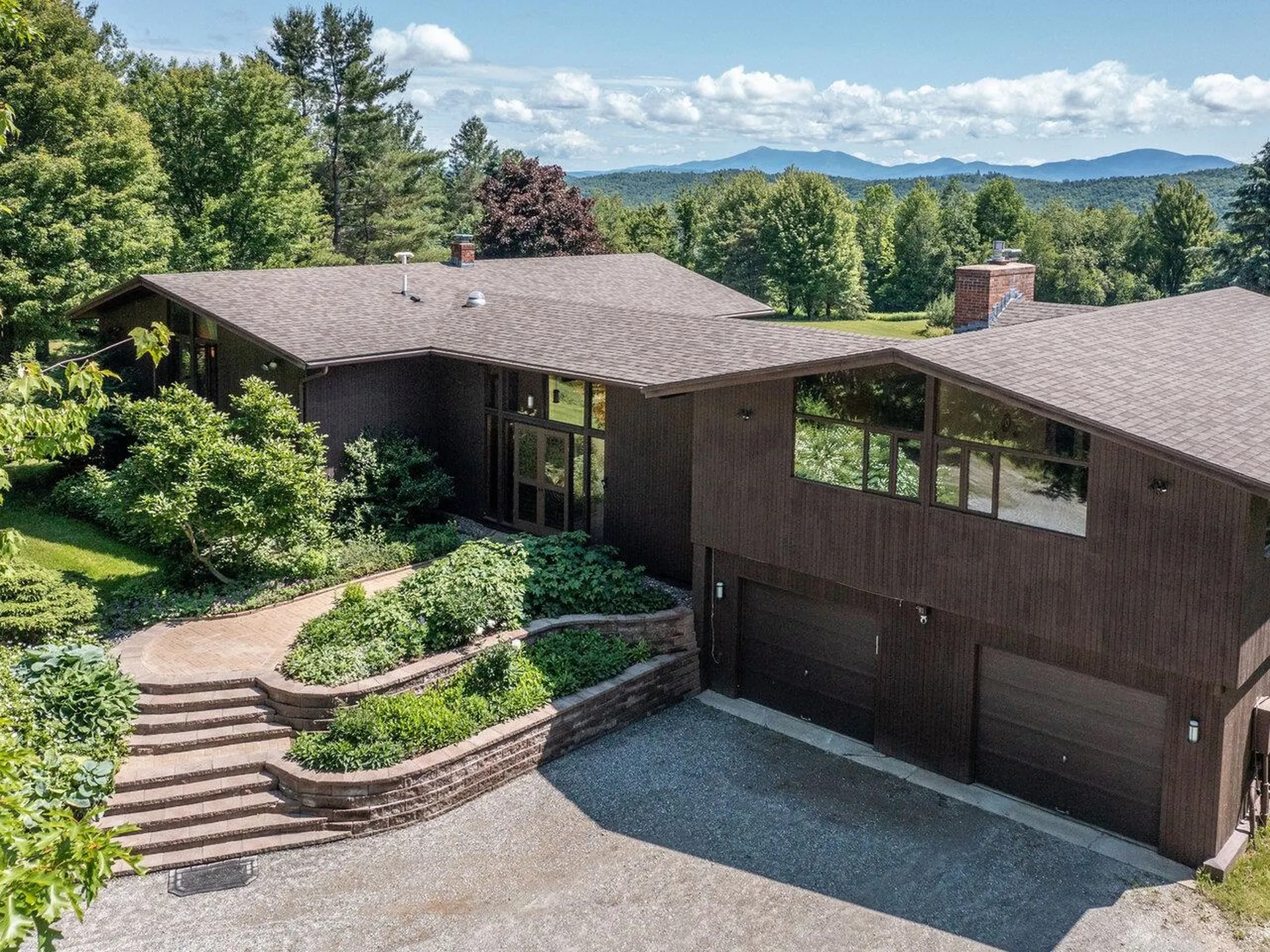 460 Mount Pritchard Lane St. George VT 05495