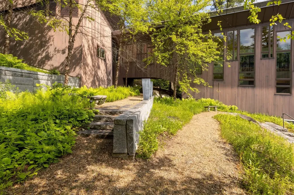 20 Wyman Drive Wolfeboro NH 03894