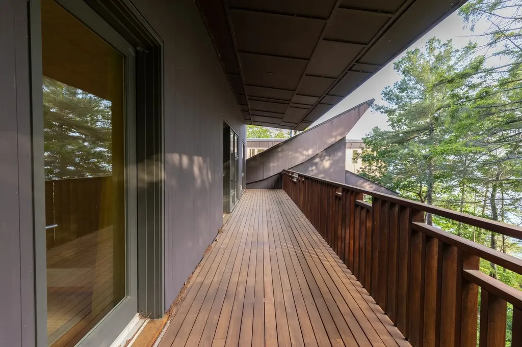 20 Wyman Drive Wolfeboro NH 03894