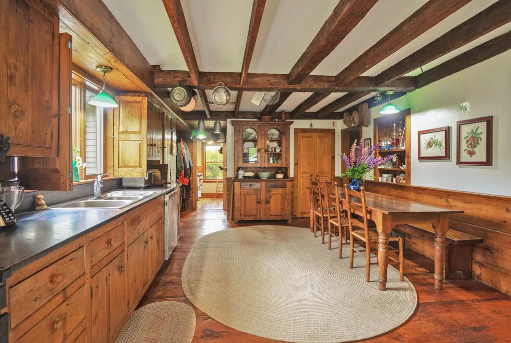 72 North Hinsdale Road Chesterfield NH 03443