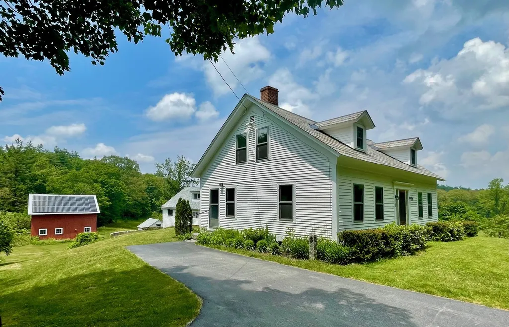 72 North Hinsdale Road Chesterfield NH 03443