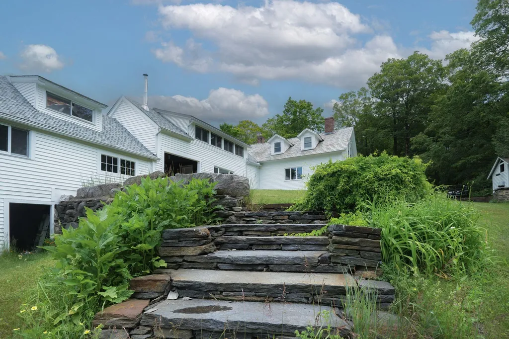 72 North Hinsdale Road Chesterfield NH 03443