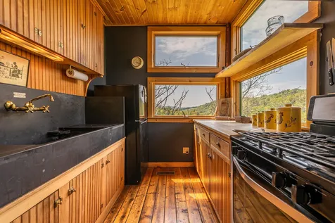 131 Whitney Hill Road Tunbridge VT 05077