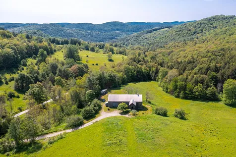 131 Whitney Hill Road Tunbridge VT 05077