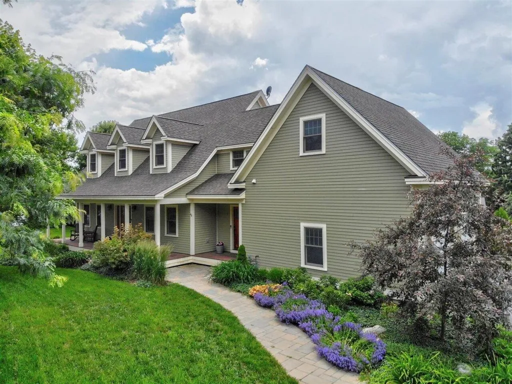 46 Lilly Creek Lane Shelburne VT 05482