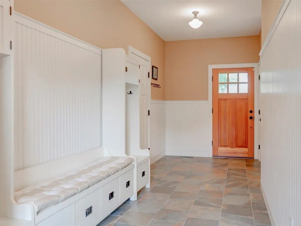 46 Lilly Creek Lane Shelburne VT 05482