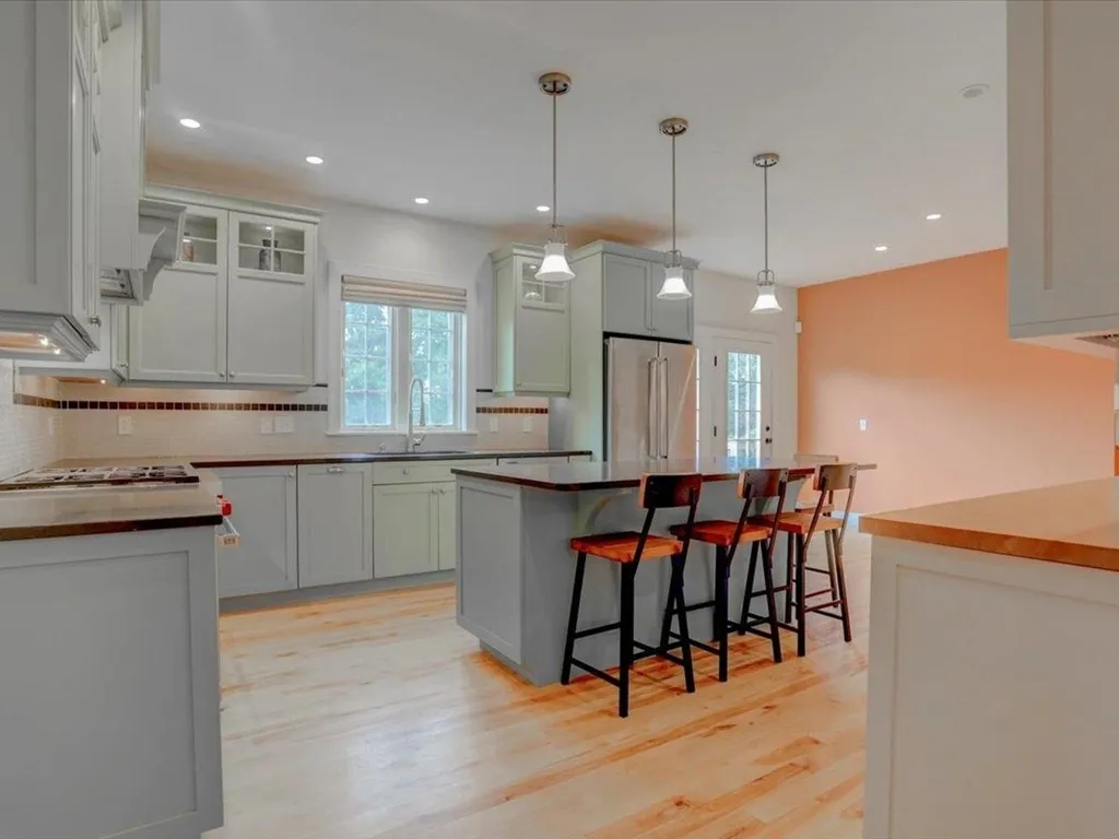 46 Lilly Creek Lane Shelburne VT 05482