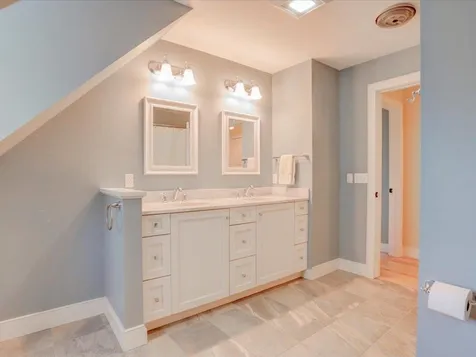 46 Lilly Creek Lane Shelburne VT 05482