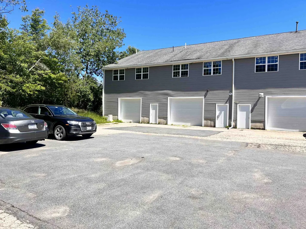 26 Brickyard Court York ME 03909