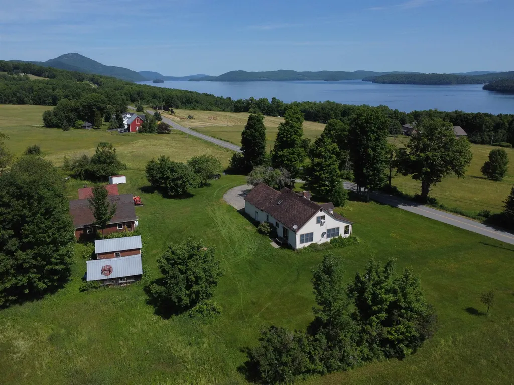 5357 Lake Road Newport Town VT 05857