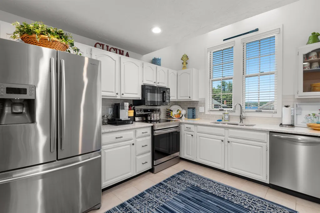 17 Crane Circle Laconia NH 03246