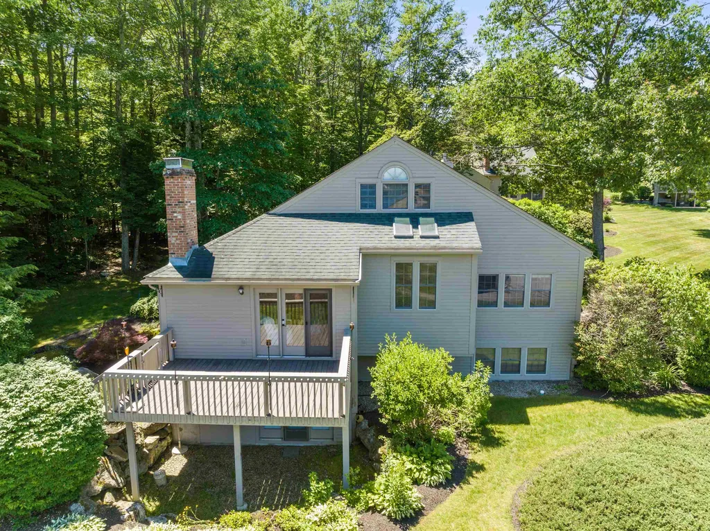 17 Crane Circle Laconia NH 03246