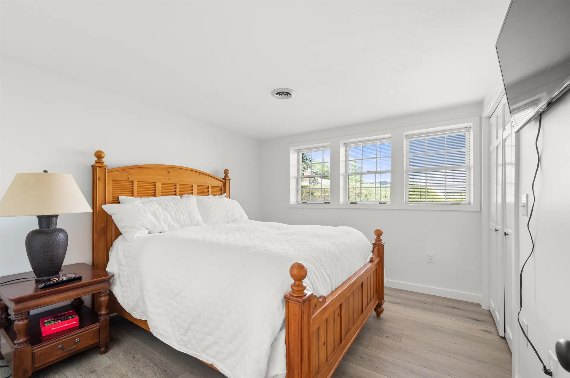 17 Crane Circle Laconia NH 03246
