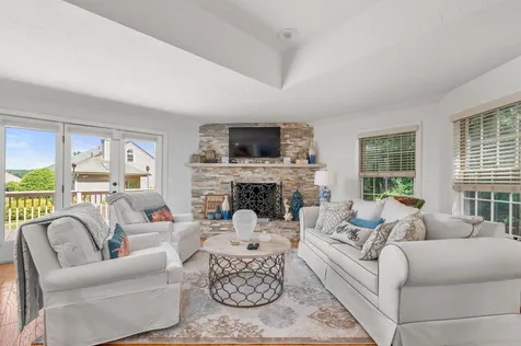 17 Crane Circle Laconia NH 03246