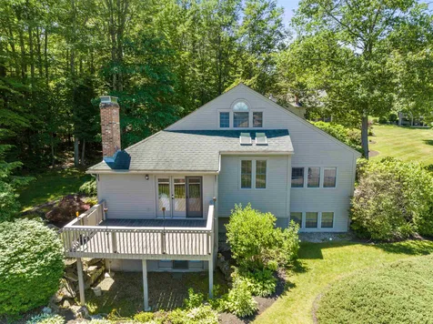 17 Crane Circle Laconia NH 03246