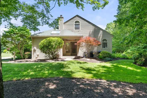 17 Crane Circle Laconia NH 03246