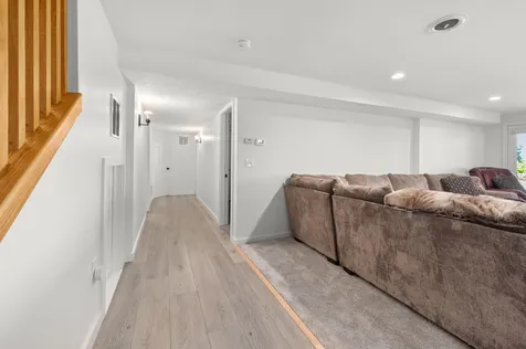 17 Crane Circle Laconia NH 03246