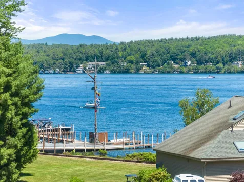 17 Crane Circle Laconia NH 03246