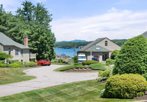 17 Crane Circle Laconia NH 03246