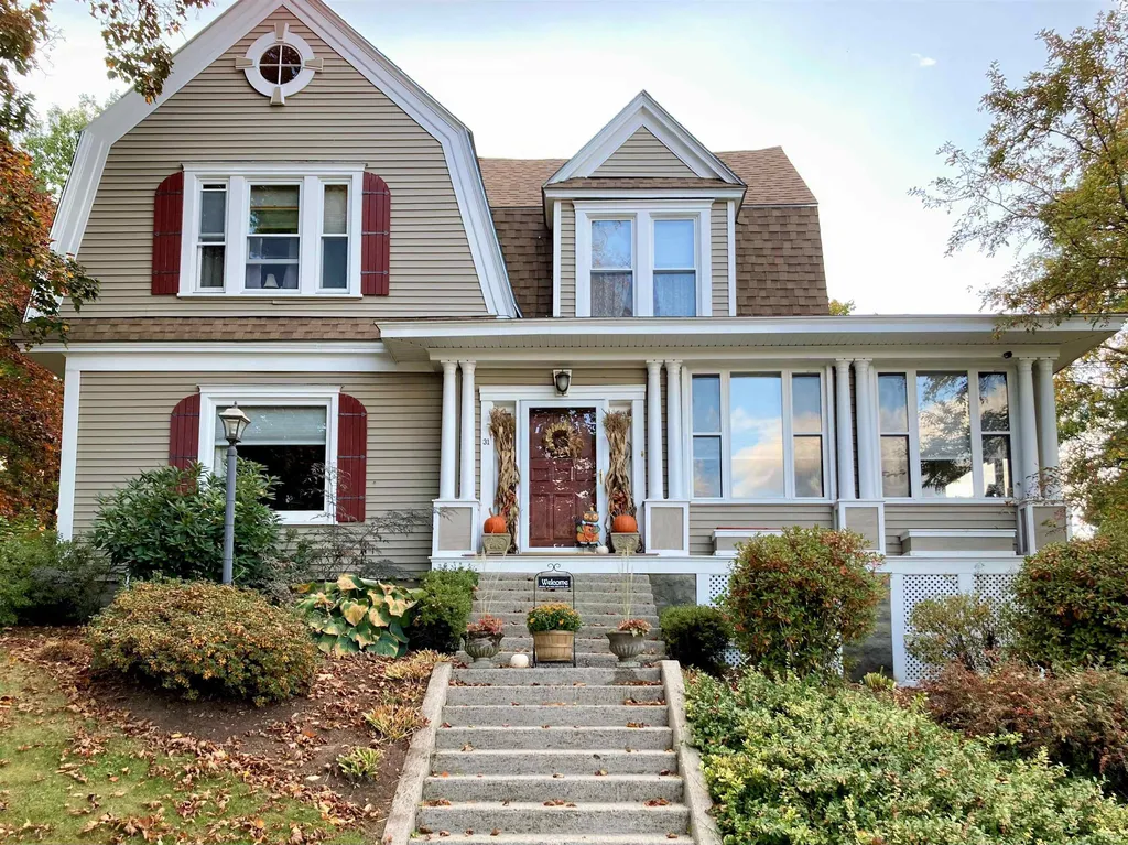 31 Highland Avenue Claremont NH 03743