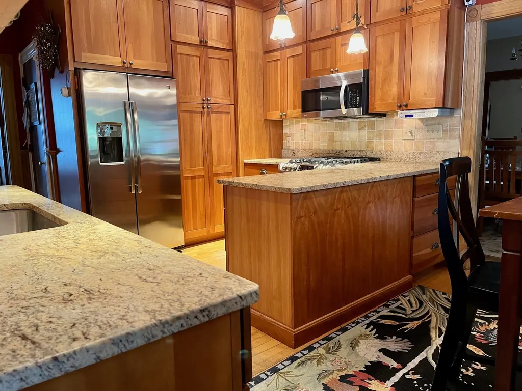 31 Highland Avenue Claremont NH 03743