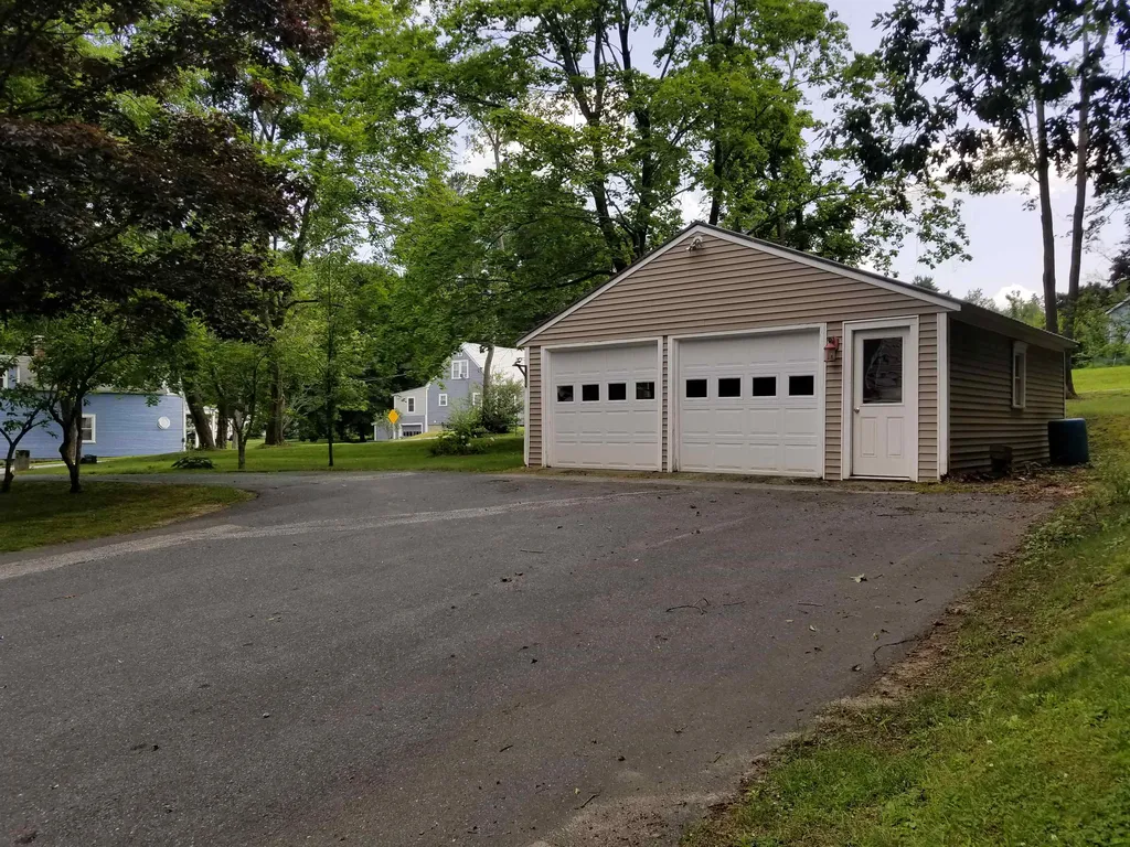 31 Highland Avenue Claremont NH 03743
