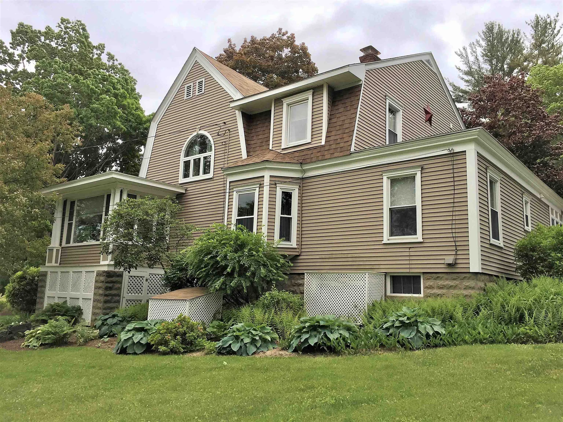 31 Highland Avenue Claremont NH 03743