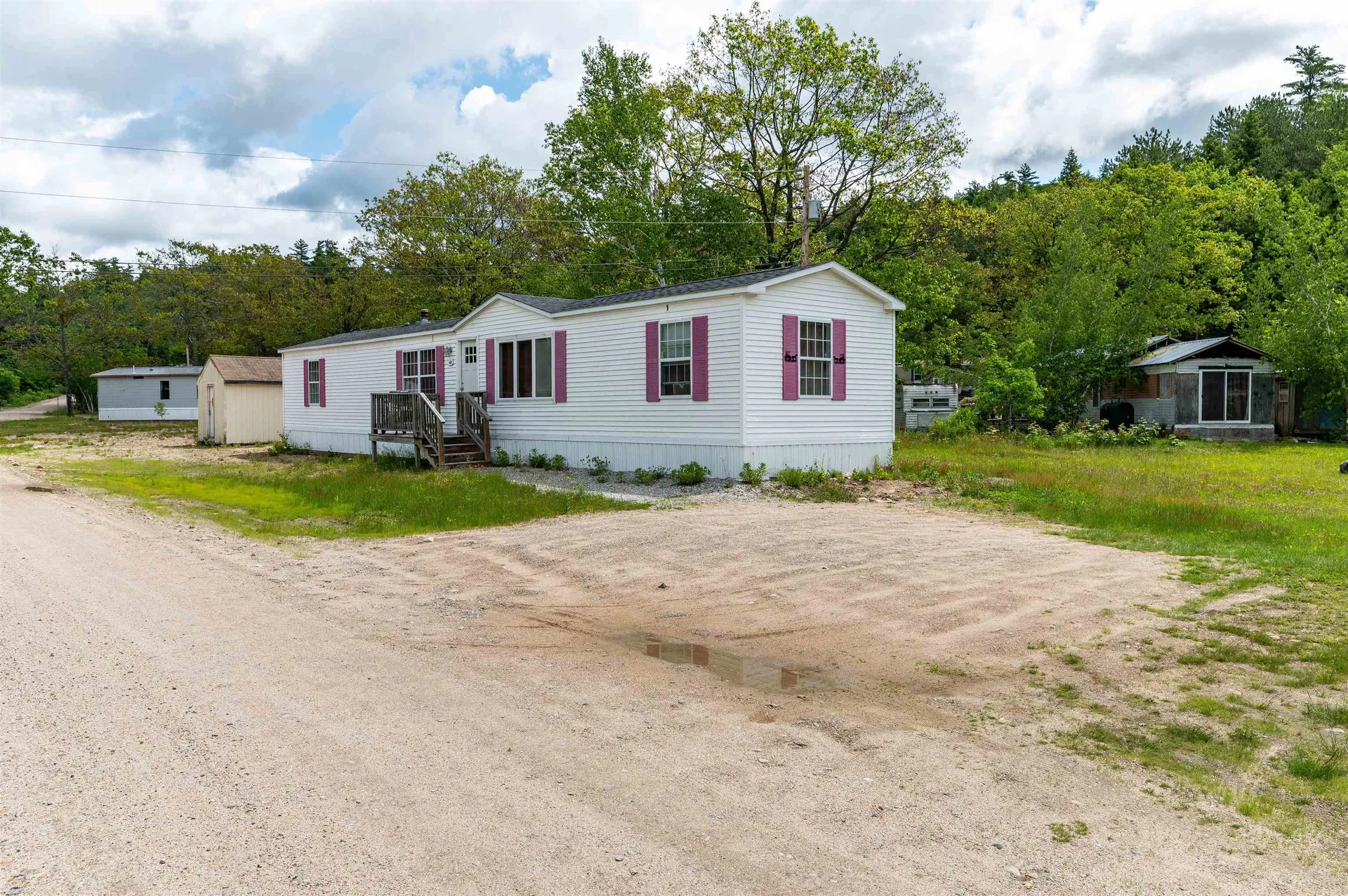Golden Oaks Road Albany NH 03818