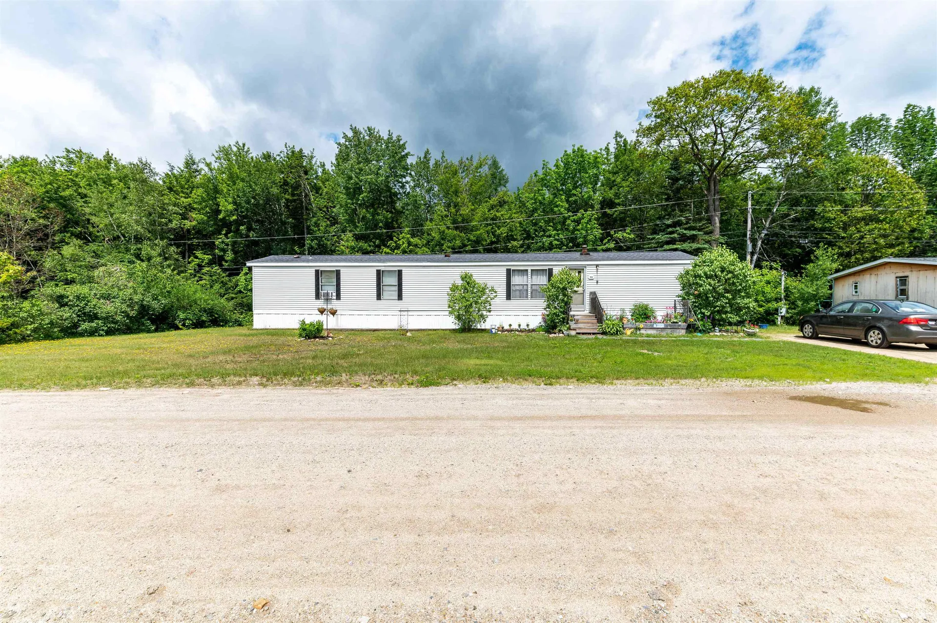 Golden Oaks Road Albany NH 03818