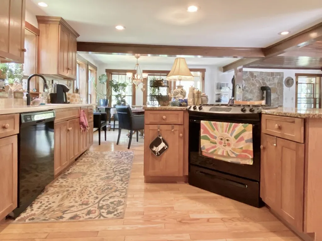 104 Thompson Street Ashland NH 03217