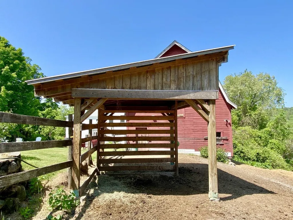 104 Thompson Street Ashland NH 03217